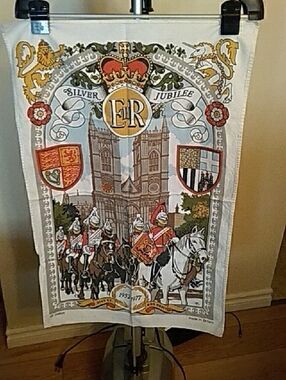 Vintage Silver Jubilee Commemorative Tea Towel in White, Gold, Red, Blue